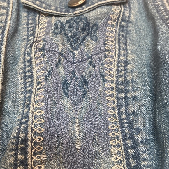 NWT Christopher & Banks Size S Denim Vest - Picture 3 of 9